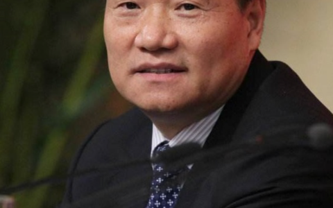 肖钢：如何借力“一带一路”推进人民币国际化？