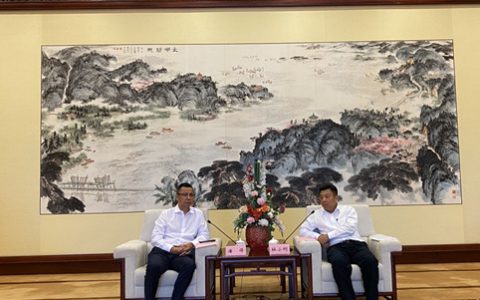 中欧协会副理事长潘锋率队赴无锡市调研座谈