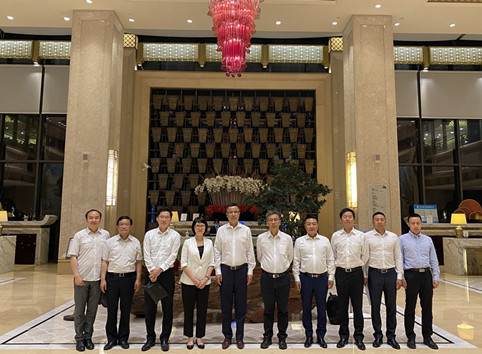 中欧协会副理事长潘锋率队赴无锡市调研座谈