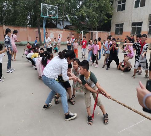 趣味教师节 展现新风采 ——保合寨小学教师节趣味活动