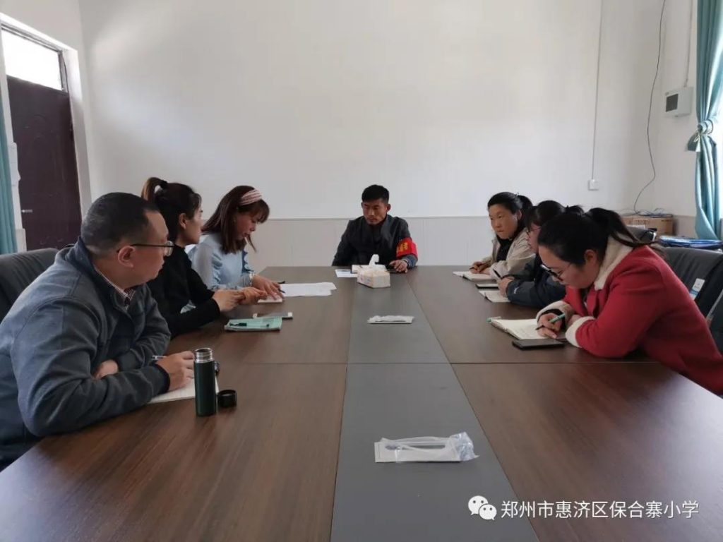 预防踩踏 安全成长——保合寨小学防踩踏应急疏散演练