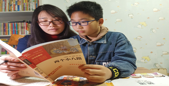 书香飘万家---颂百年风华 传红色基因