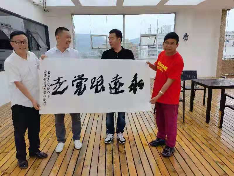 书法评论家汪太银在温州讲:  书法用墨