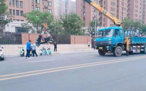 新城街道多措并举整治乱停乱放