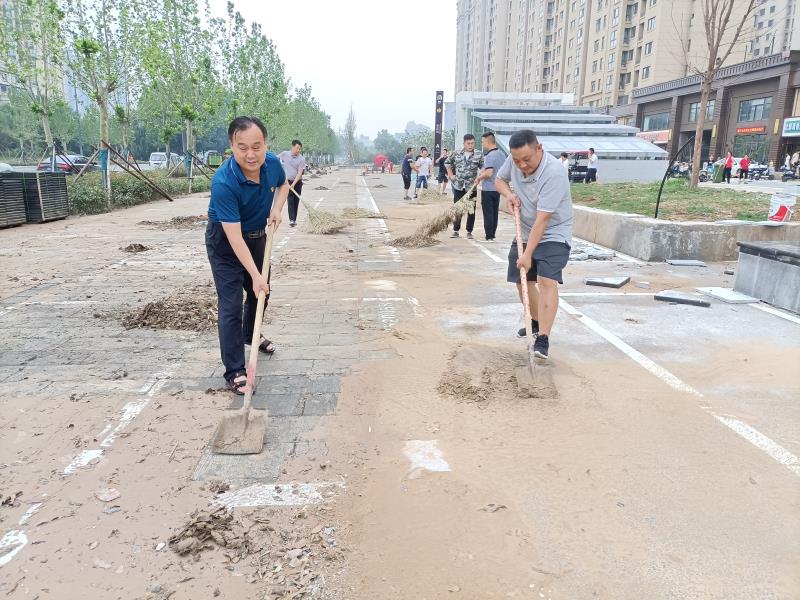新城街道纪工委： 担当作为 为地铁2号线灾后通行保驾护航