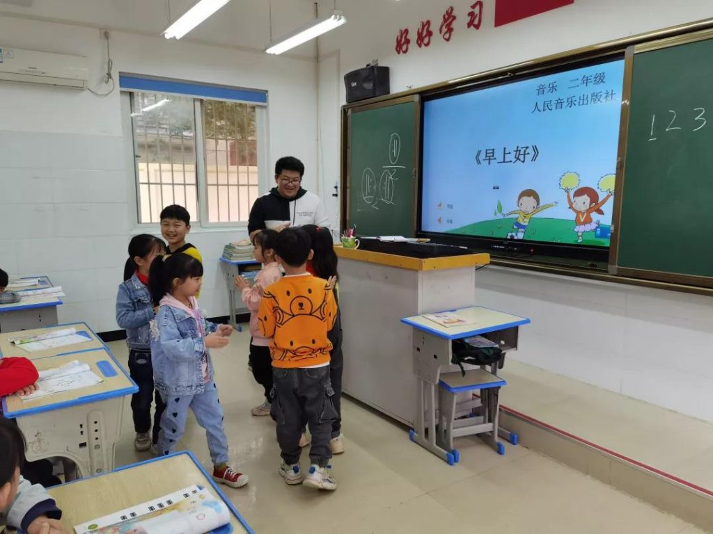 秀课堂素养，展真我风采——保合寨小学新教师课堂首秀活动