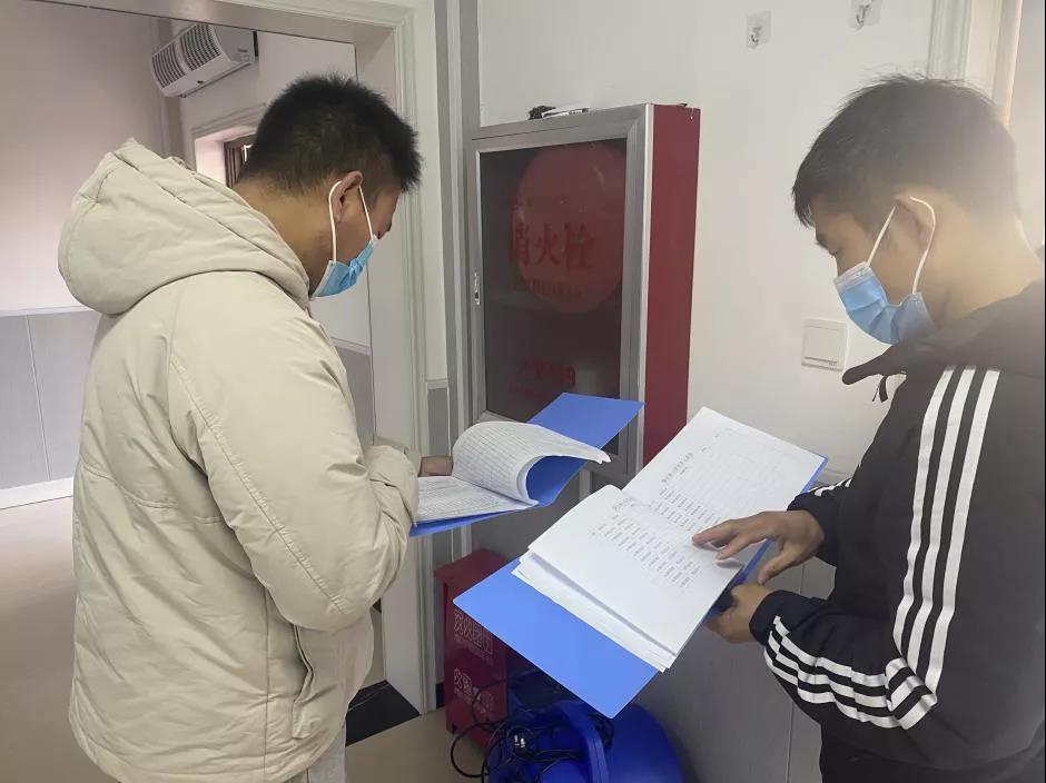 严把食堂安全关  营造健康美校园