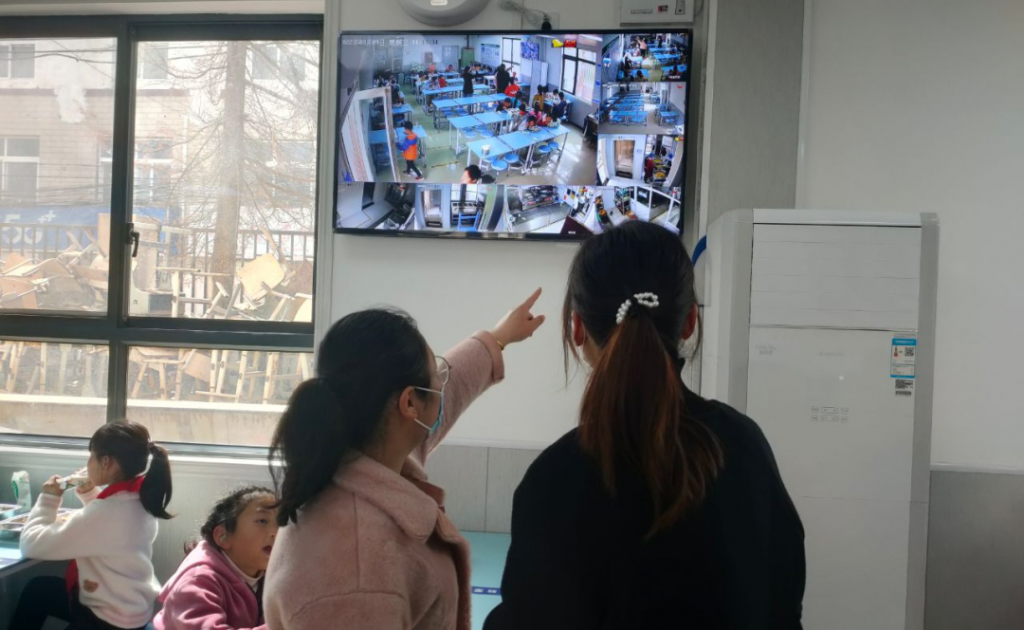 共享美好“食”光——记保合寨小学家长陪餐（二）