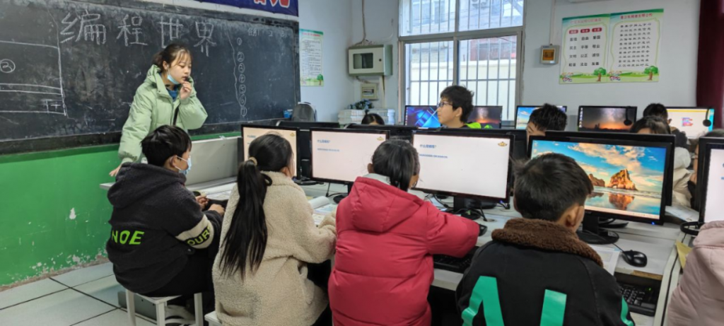 聚焦教研，指导提升——惠济区信息中心领导到保合寨小学调研指导工作