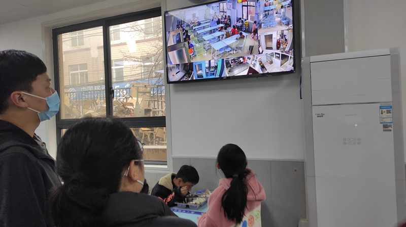 共享美好“食”光——记保合寨小学家长陪餐（三）