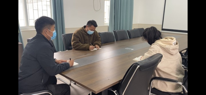 筑牢疫情防线 守护健康校园——保合寨小学疫情防控演练