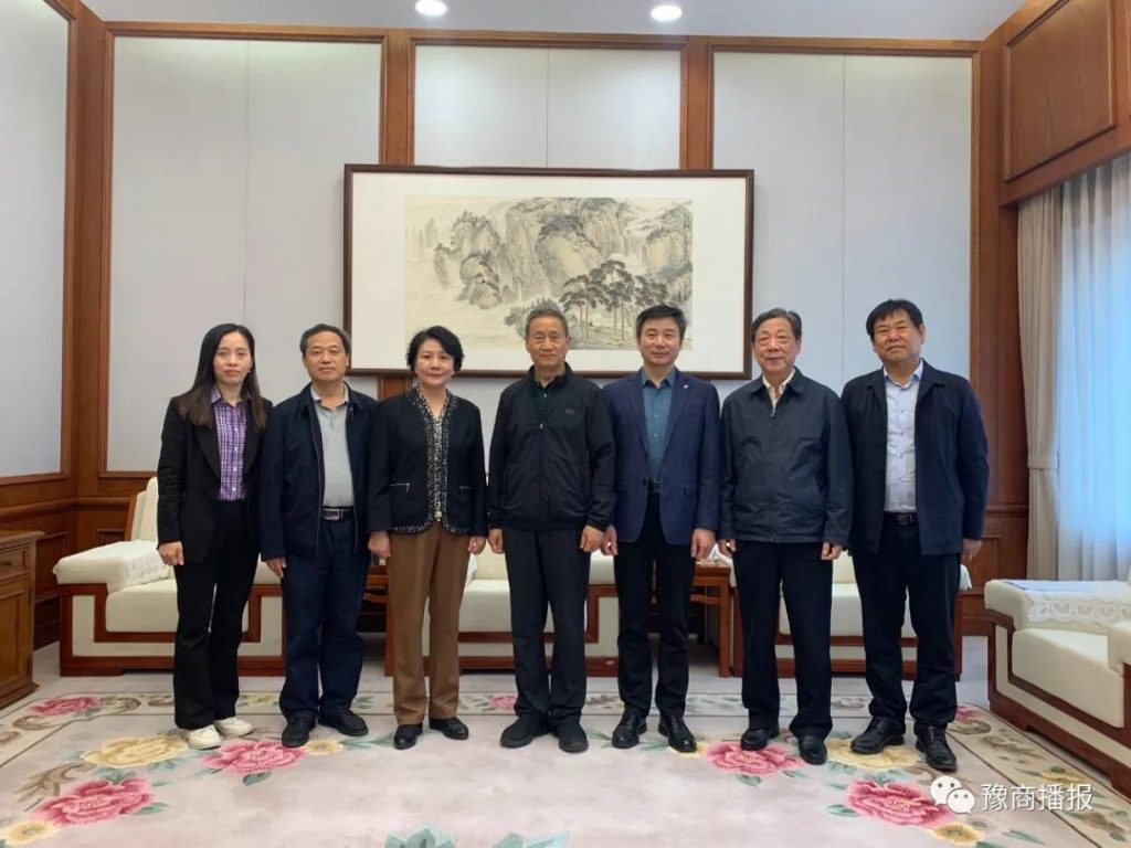 钱国玉会见中欧经济技术合作协会郑州办事处主任钱红伟一行