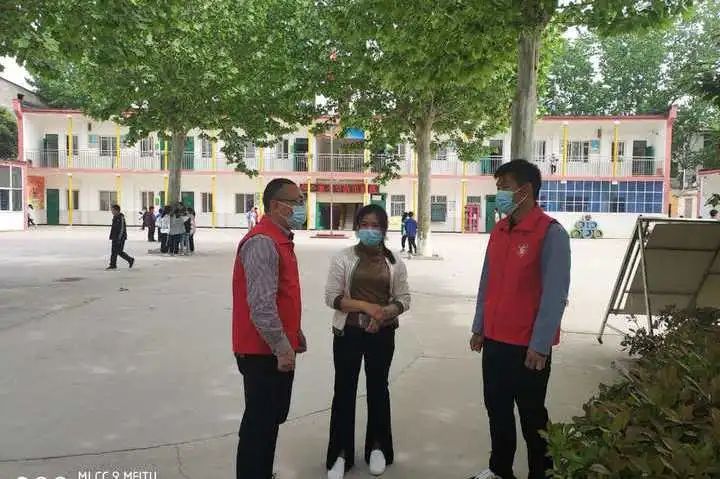 落实防汛责任，筑牢防汛堤坝——保合寨小学防汛演练进行时