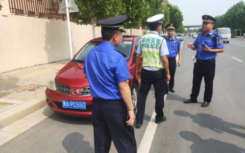 多措并举开展机动车违停管控不停歇