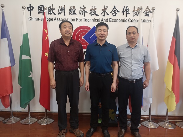 中欧协会郑州办为河南现代数字教育助力座谈会