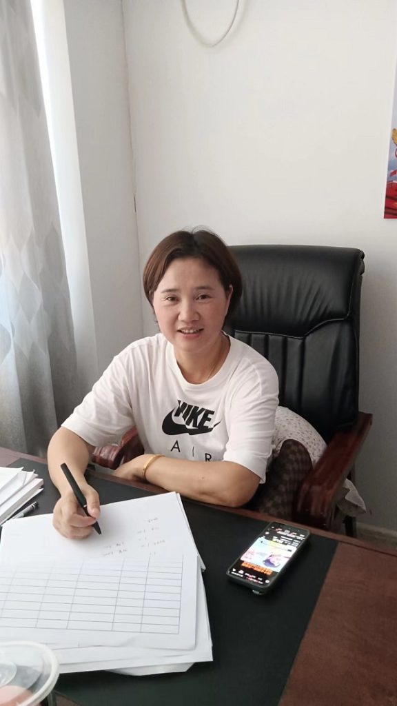 社区一盏灯 话幸福社区——记万年县幸福社区七朵金花绽放