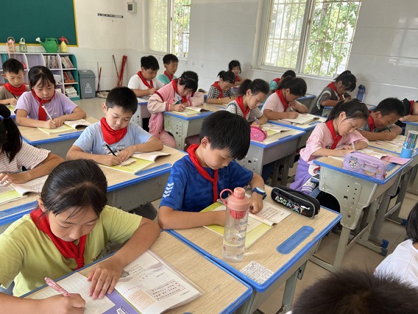 讲好普通话 写好规范字 ——保合寨小学开展2022年推普周主题系列活动