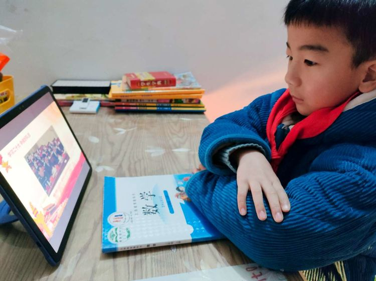 学习二十大 争做好队员——怎么成为创新型国家里的“优等生”？主题队课