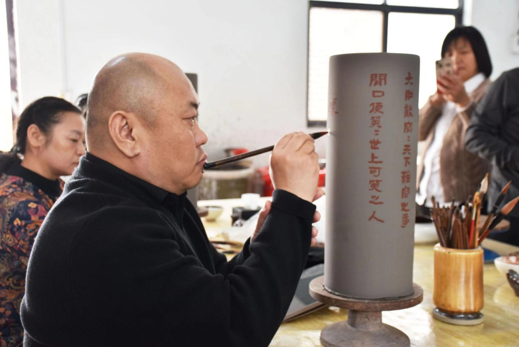 吴道子艺术研究会走进扒村瓷上水墨交流活动￼