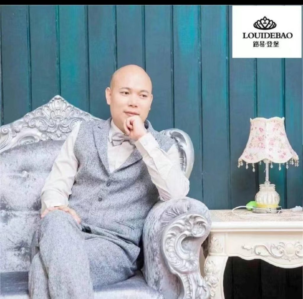 说好吴家故事 传播传统文化——中网传媒走进荣和泰家具有限公司
