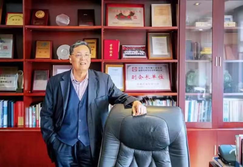 讲好吴家故事 走进中国高空机械与吊篮产业联盟总部