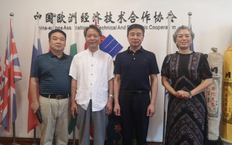 中国陶瓷艺术设计大师李廷怀走访中欧协会郑州办事处