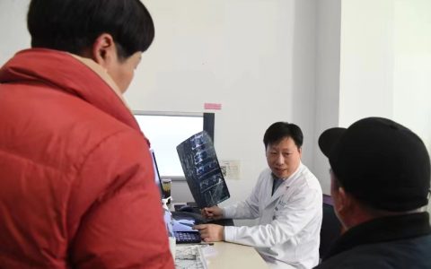 早八点至下午二时十分,河南省洛阳正骨医院郭云鹏医师的半天班