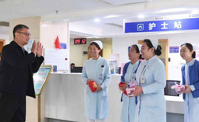 大年初一，洛阳正骨领导慰问坚守一线职工