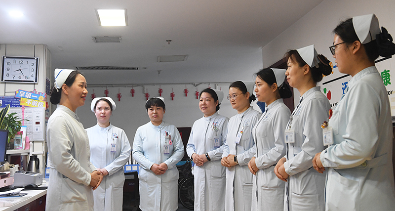 洛阳正骨”护士席世珍：平凡岗位上的卓越追求者