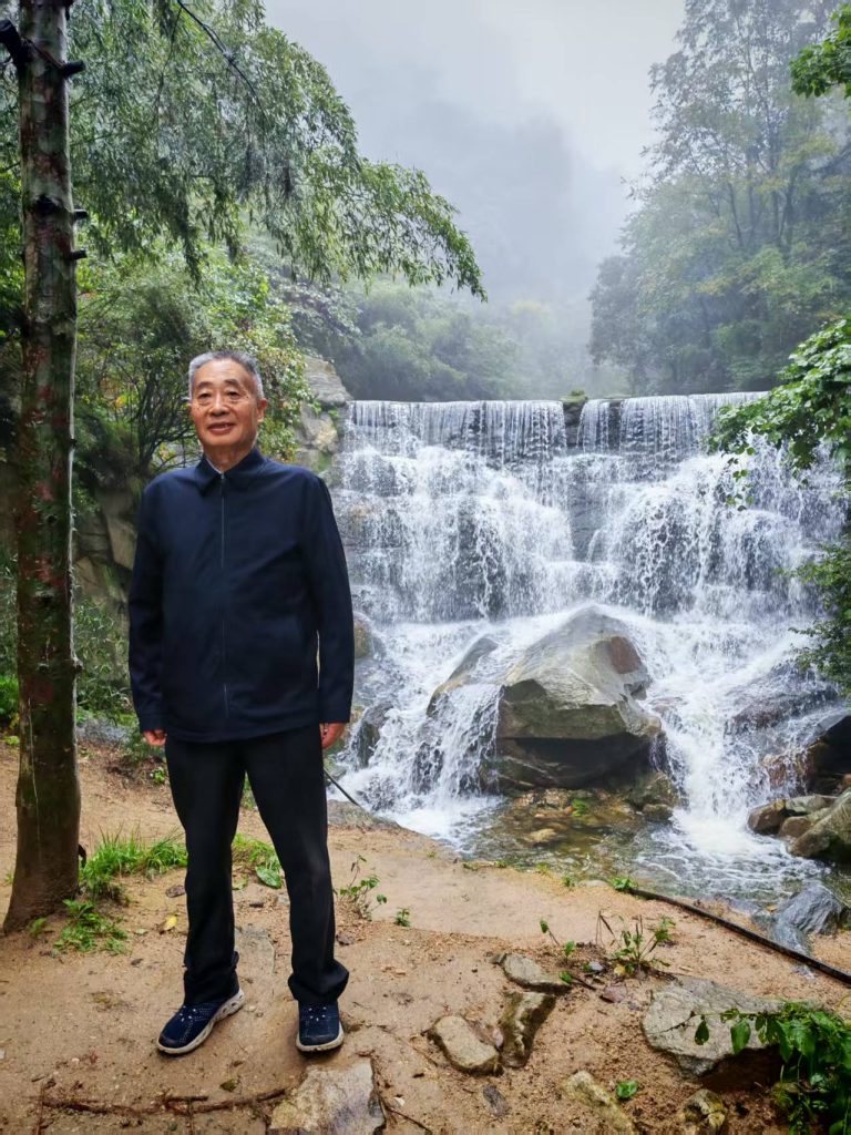 坚定文化自信   走书法之正道