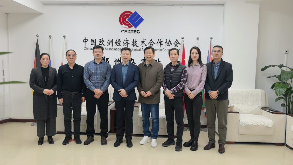 加强媒会合作 共促国际传播